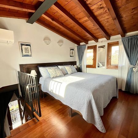 Porto Valentino Apartment Sirmione Exterior foto