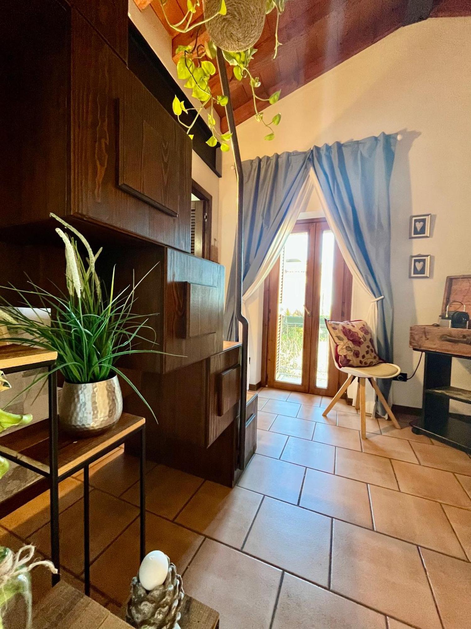 Porto Valentino Apartment Sirmione Exterior foto