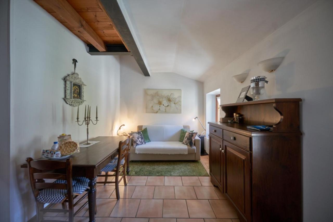Porto Valentino Apartment Sirmione Exterior foto